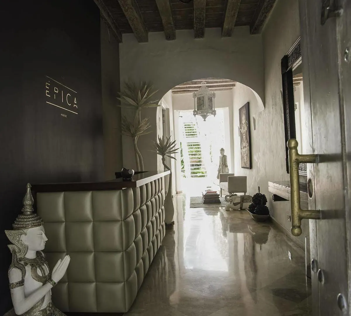 Ofihotel Perla Cartagena 4*,